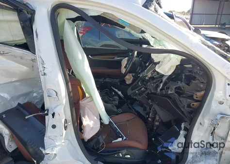 2020 Cadillac Xt5 Fwd Premium Luxury z USA, uszkodzony, nr VIN 1GYKNCRS5LZ211284